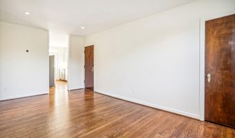 2502 LANGSTON Blvd 3, Arlington, VA 22201