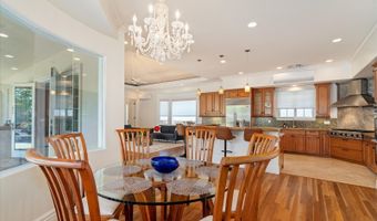 626 W Hind Dr, Honolulu, HI 96821