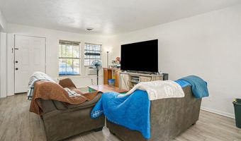 716 N Cummings Dr, Alvarado, TX 76009