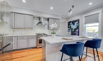 705 E Park Ave, Savannah, GA 31401