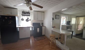 17 Marsh Rd, Belfast, ME 04915