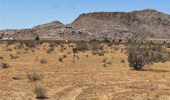 5 Del Oro Rd, Apple Valley, CA 92308