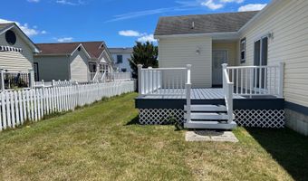 17 WHITE CRANE Dr, Berlin, MD 21811