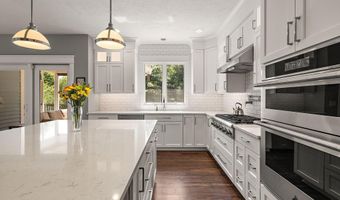4710 N Catamount Trl NE, Ada, MI 49301
