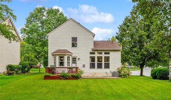 1097 Pebble Brook Dr, Columbus, OH 43240