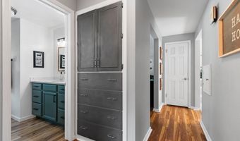 1312 N VIOLA St, Appleton, WI 54911