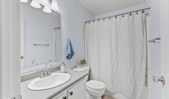 3020 Shadow Lake Dr, Indianapolis, IN 46217