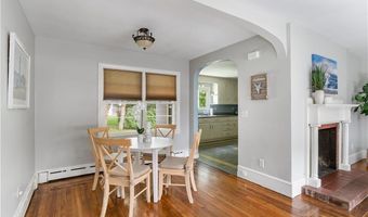 6 Ansonia Ave, Bristol, RI 02809
