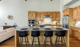61333 Kindle Rock Loop, Bend, OR 97702