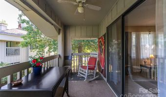 806 Abbey Cir, Asheville, NC 28805