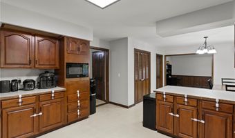 81 Plumwood Ct, Amherst, NY 14051