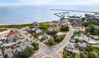442 Dodge St, Block Island, RI 02807