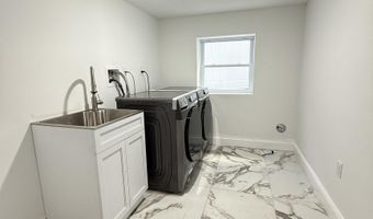 92 W 6TH St, Bayonne, NJ 07002