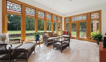 1653 Chapel Ridge Ln, Adams Twp., PA 16046