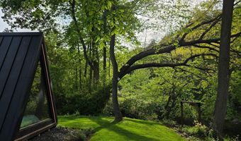 633 And 643 HANGING ROCK Rd, Augusta, WV 26704