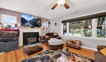 203 MAYER St, Reading, PA 19606