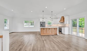 20 Depalma Ln, Danbury, CT 06811