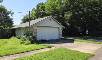 517 S Adams Ave, Aurora, MO 65605