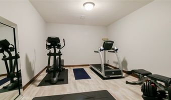 904 Timber View Dr, Altoona, WI 54720