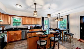 41 Arciel Dr, Albrightsville, PA 18210
