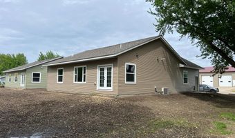 828 Spark Ave, Albert Lea, MN 56007