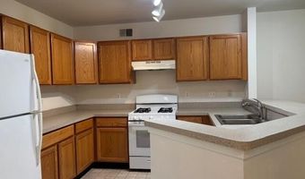 2776 S Knightsbridge Cir, Ann Arbor, MI 48105