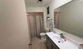 907 BALDWIN Dr, Cheyenne, WY 82001