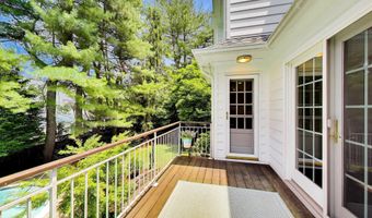 4238 50TH St NW, Washington, DC 20016