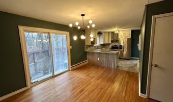 7257 Beechwood Dr, Athens, OH 45701