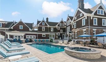 32 Lorraine St, Barrington, RI 02806