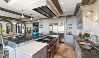 2488 BEACH LOOP Dr, Bandon, OR 97411