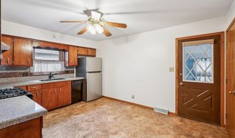 525 SW Westview Dr, Ankeny, IA 50023