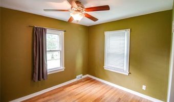 943 McKinley Blvd, Alton, IL 62002