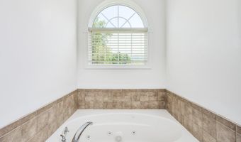 48 Emery Rd, Parsonsfield, ME 04047