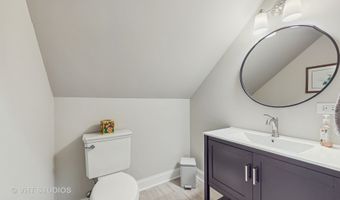 870 Legacy Rdg, Algonquin, IL 60102