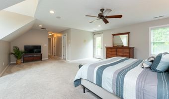 33 Hobart Hill Rd, Brookline, NH 03033