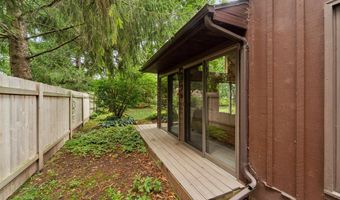 27 CARIBOU Ct, Appleton, WI 54911