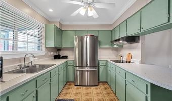 111 NU St, Belle Chasse, LA 70037
