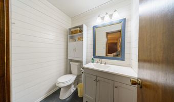 65 Oak St, Ash Flat, AR 72513