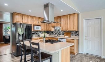 1085 Jade St, Broomfield, CO 80020