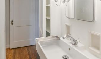920 BOUCHER Ave 3, Annapolis, MD 21403