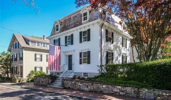 24 Barney St, Newport, RI 02840