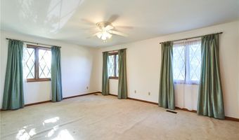 59 Tudor Ln, Kent, OH 44240