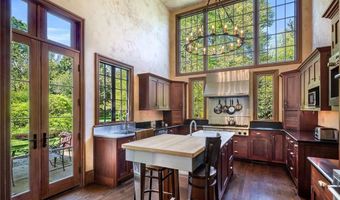 14 Leroy Ave, Newport, RI 02840