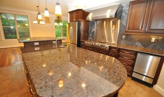428 STERLING PARK Cir, Alabaster, AL 35007