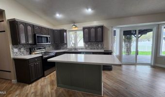 2630 Henry St, Bismarck, ND 58503