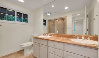 4446 Hayvenhurst Ave, Encino, CA 91436