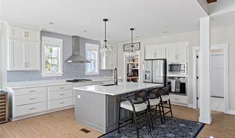 13109 Winding White Rose Ln, Ashland, VA 23005