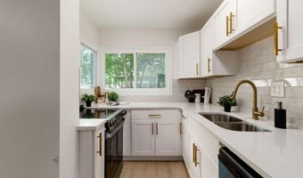 2845 Fremont St, Columbus, OH 43204