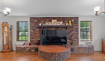 924 E Madison Ave, Athens, TN 37303